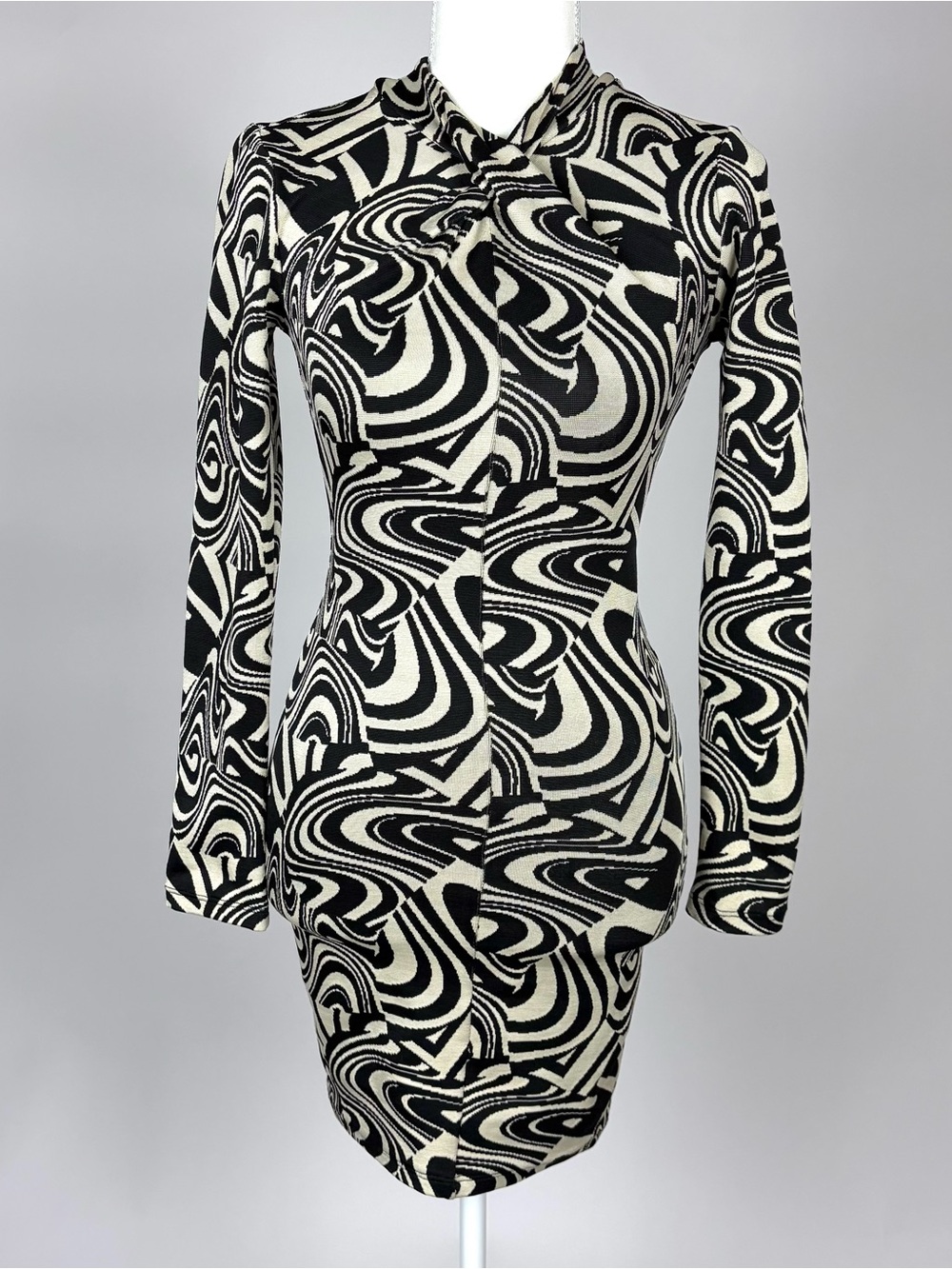 Zara Black and White Swirl Long-Sleeve Bodycon Dress